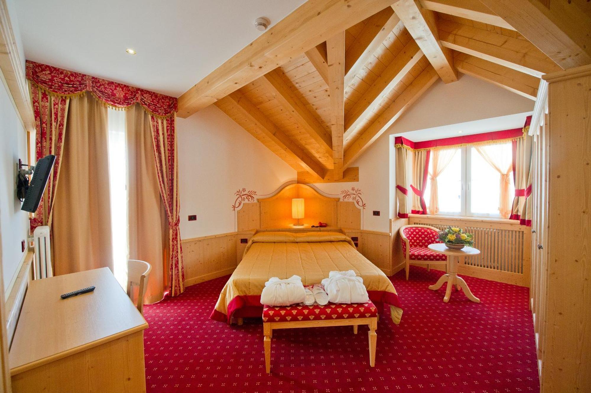 Sport Hotel Vittoria Пассо-дель-Тонале Номер фото