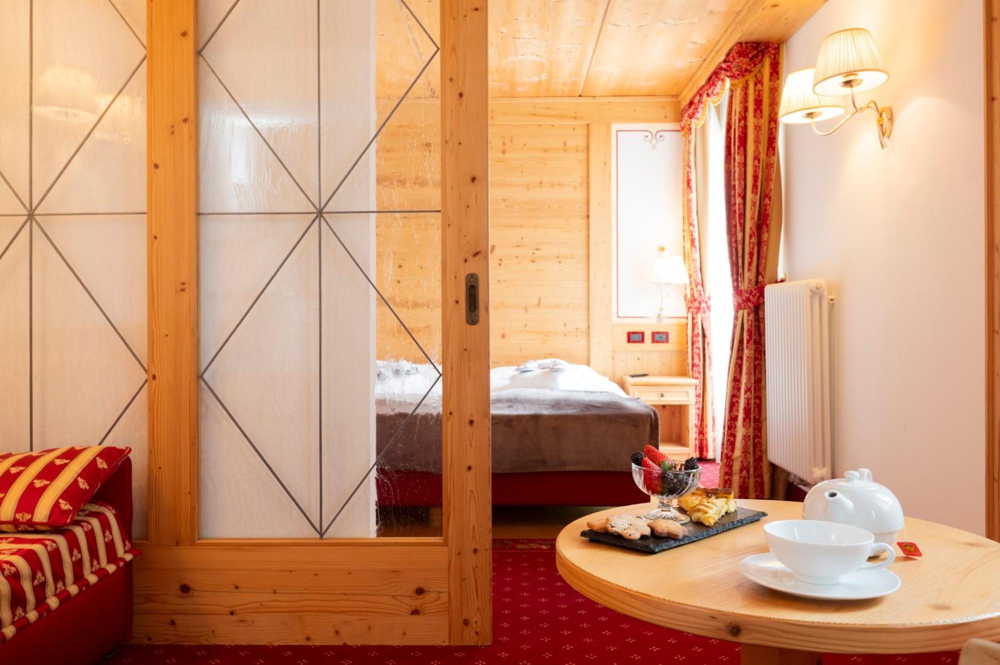 Sport Hotel Vittoria Пассо-дель-Тонале Екстер'єр фото