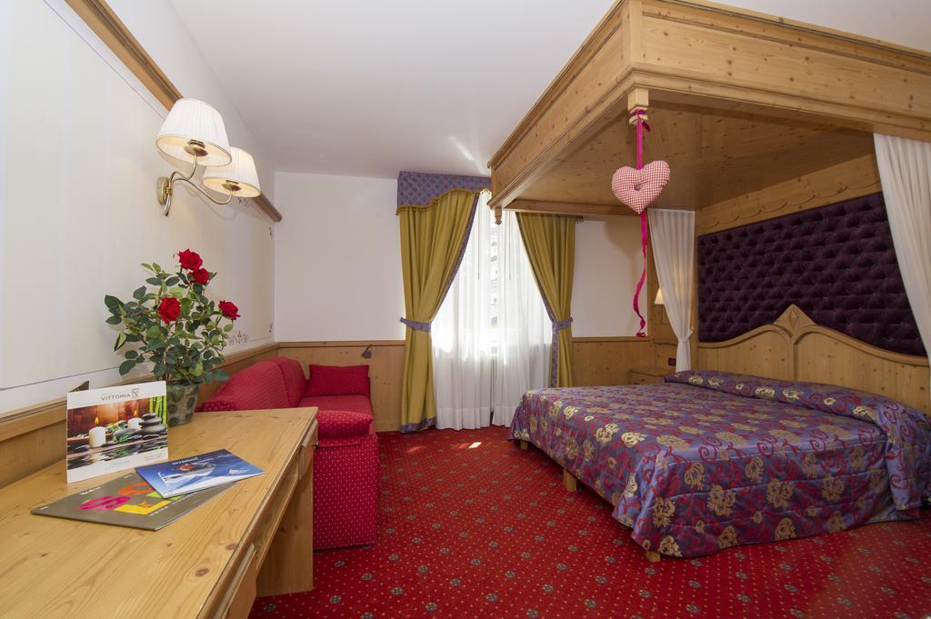Sport Hotel Vittoria Пассо-дель-Тонале Екстер'єр фото