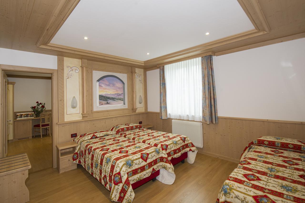 Sport Hotel Vittoria Пассо-дель-Тонале Екстер'єр фото